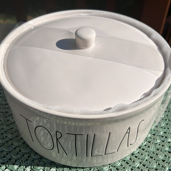 Rae Dunn TORTILLAS Warmer Ceramic- dishwasher and Microwave safe 8” diameter - Picture 2 of 6